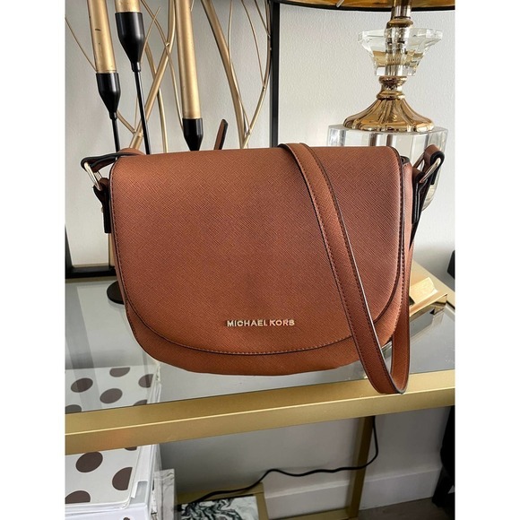 Michael Kors Bedford Convertible Flap Shoulder Bag Medium Brown - Picture 1 of 13